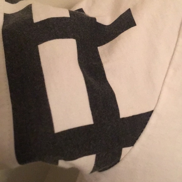 Givenchy Women’s Bandana T-Shirt - Picture 8 of 8